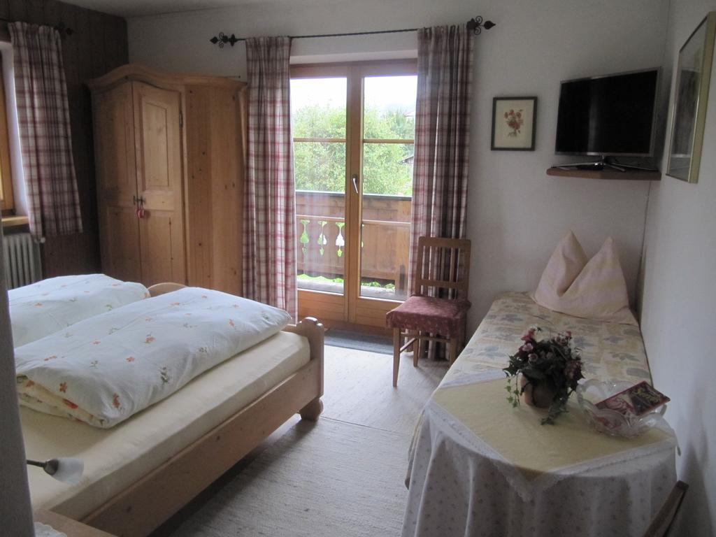 Hotel Haus Friedl Kitzbühel Pokoj fotografie